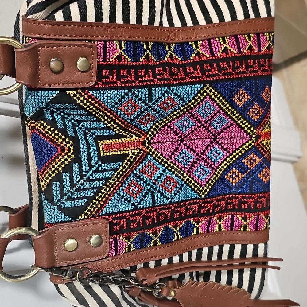 MMS Striped Multicolor Handbag - Picture 2 of 5